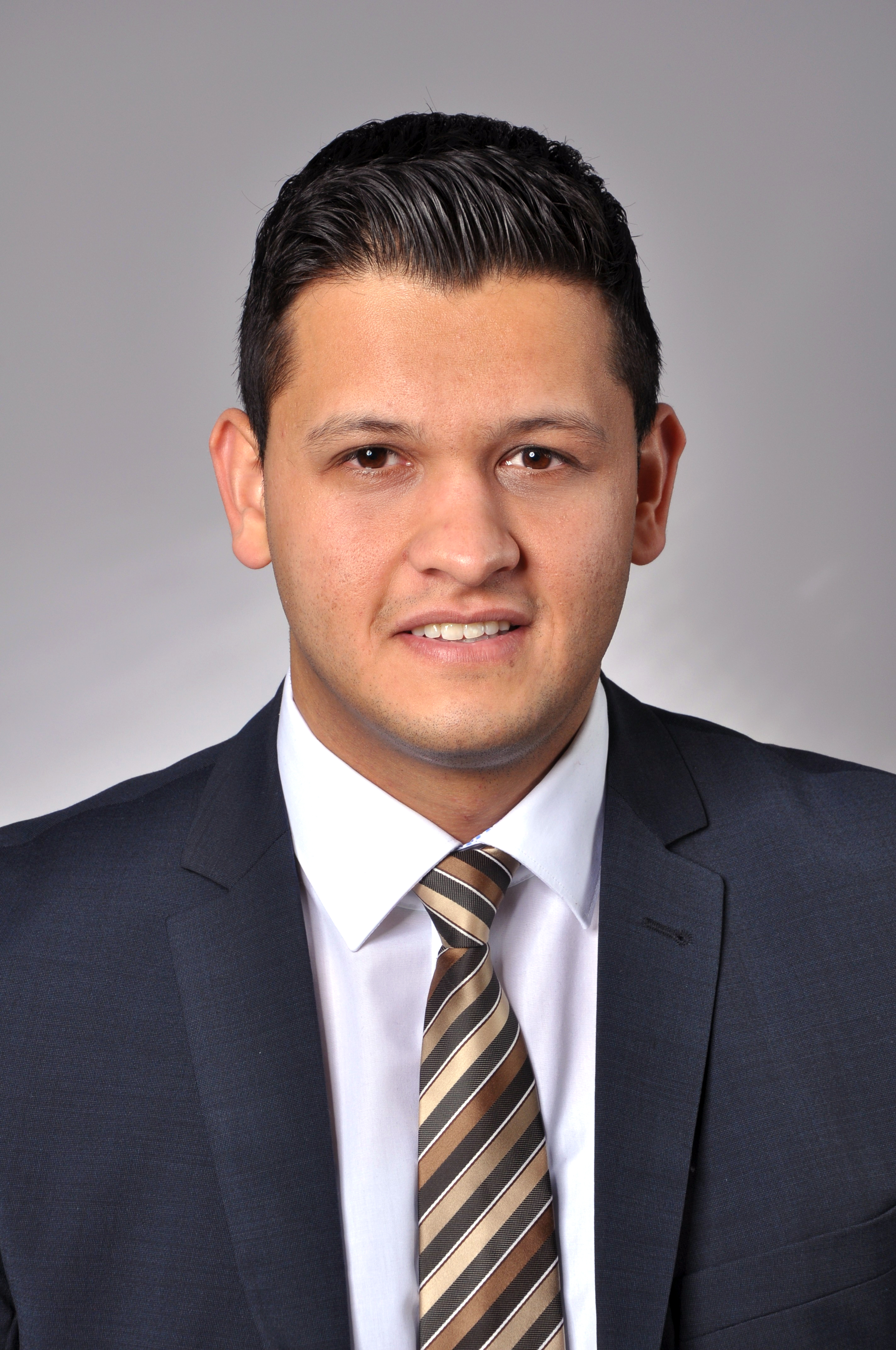 Özgür Tükenmez